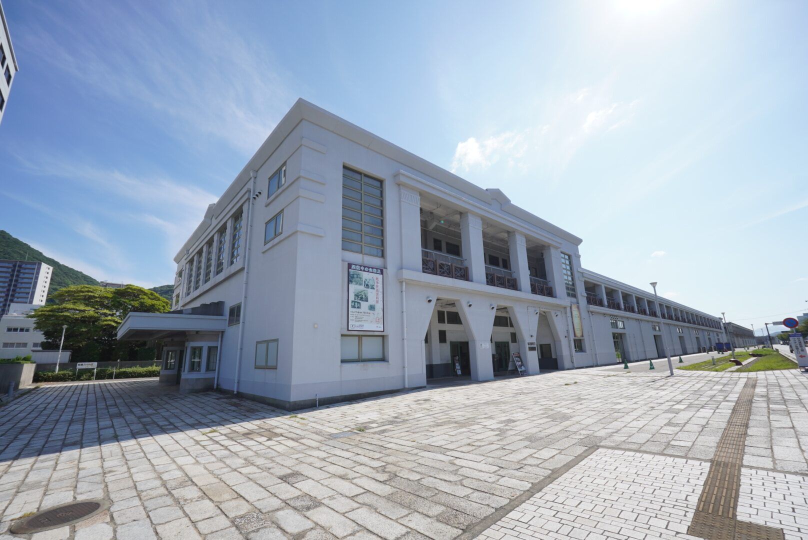 門司港西海岸に建つ旧大連航路上屋