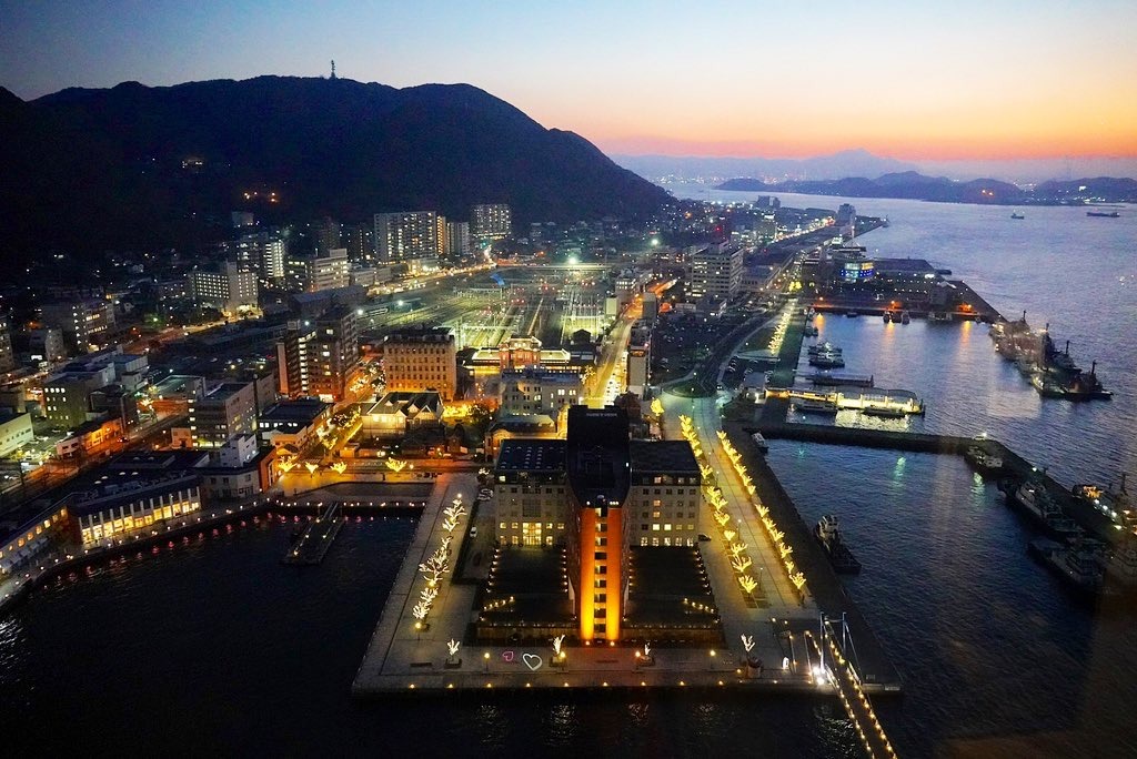 門司港レトロ展望室から望む門司港の夜景